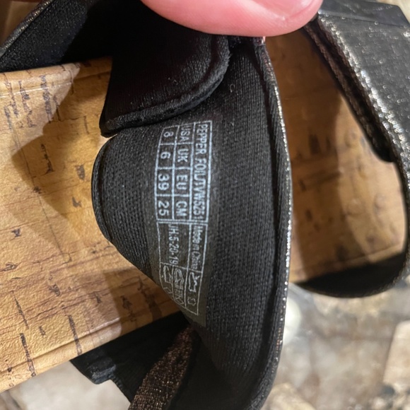 Vionic heels - Picture 5 of 5